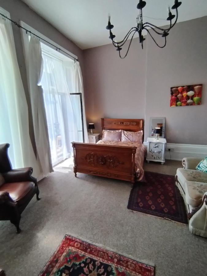 Sea View Studio Flat With Balcony, Parking Apartment Дувър Екстериор снимка