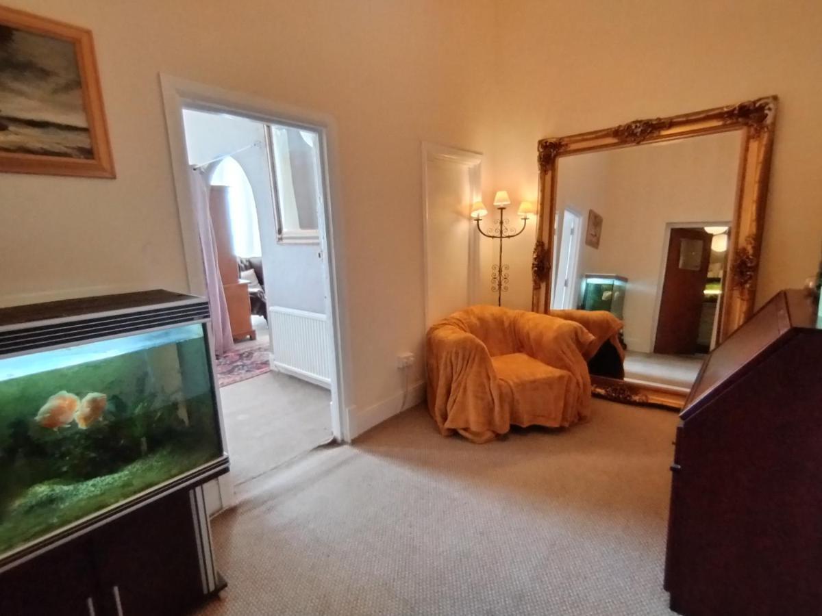 Sea View Studio Flat With Balcony, Parking Apartment Дувър Екстериор снимка